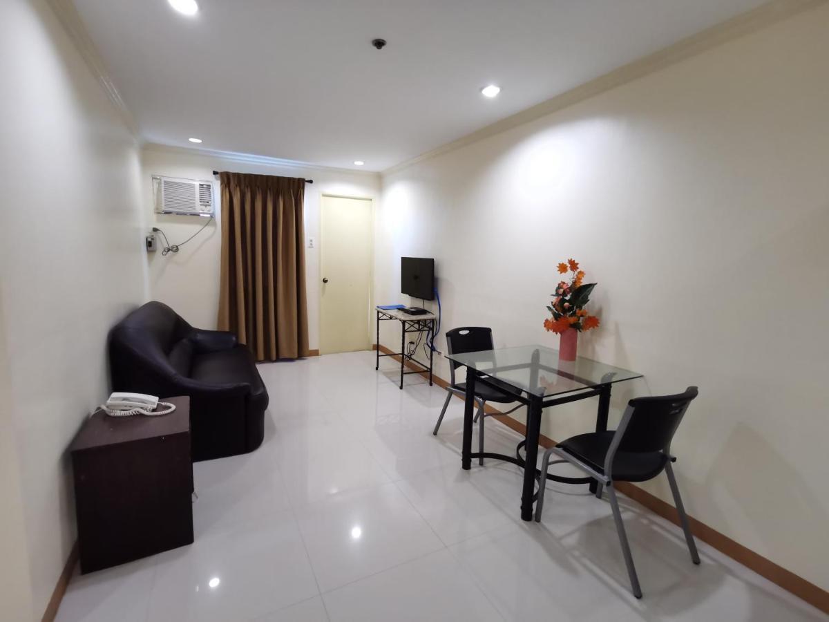 Metro Park Hotel - Cebu City Екстериор снимка