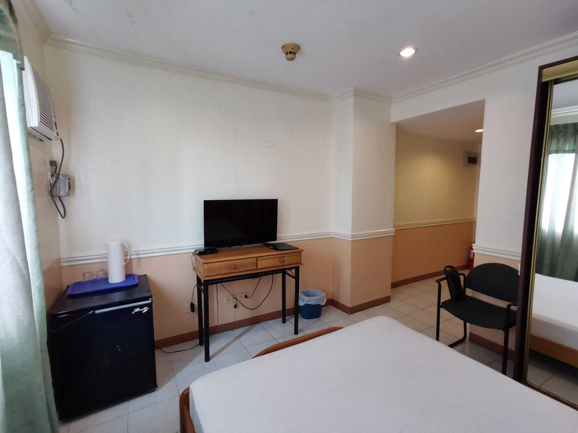 Metro Park Hotel - Cebu City Екстериор снимка